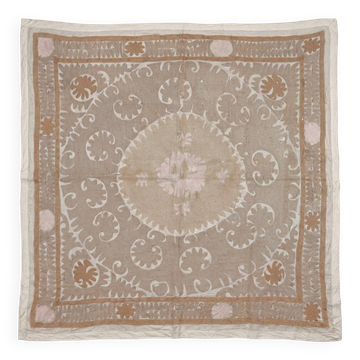 Vintage hand-embroidered tablecloth 146x160 cm