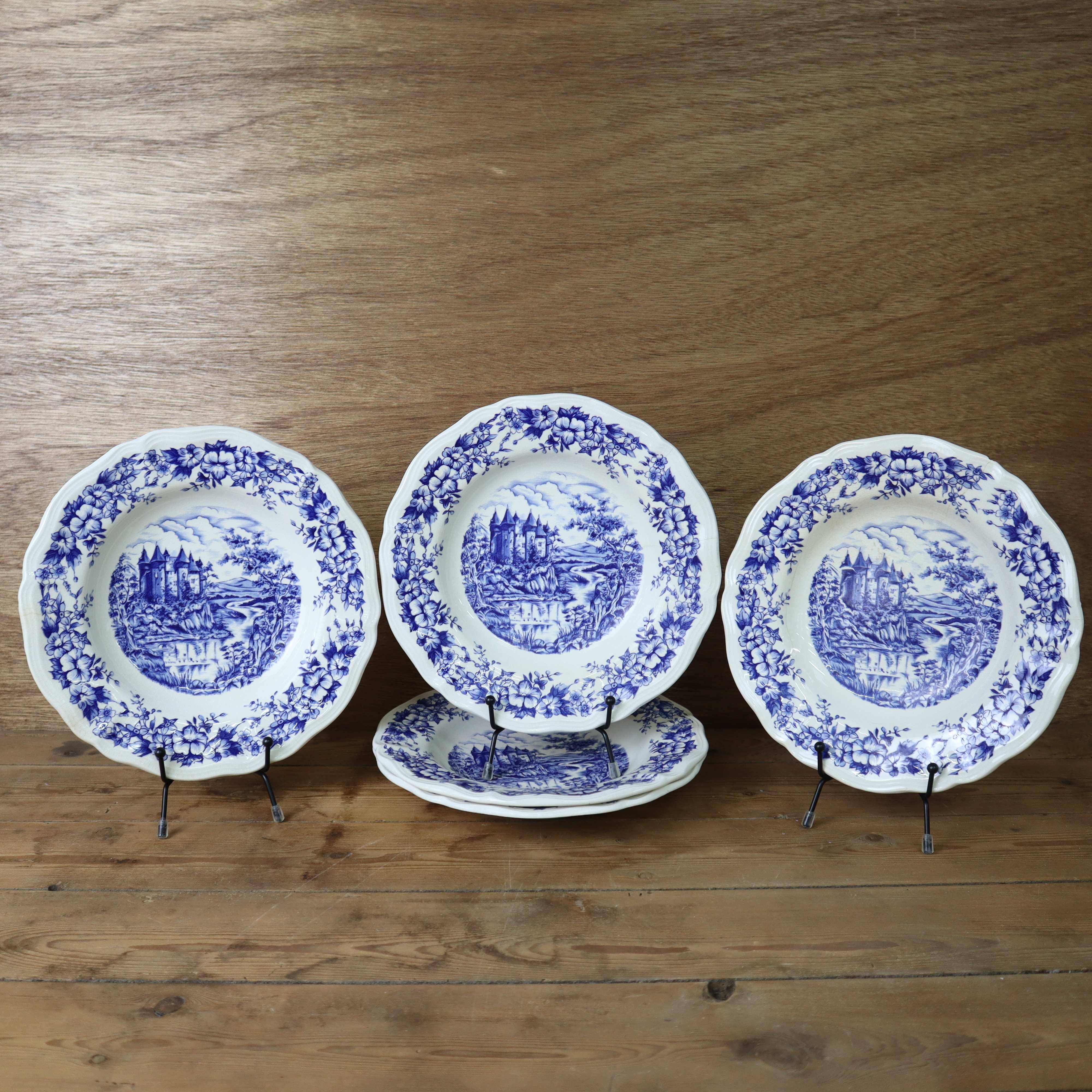 5 vintage Sarreguemines hollow plates, Castle model