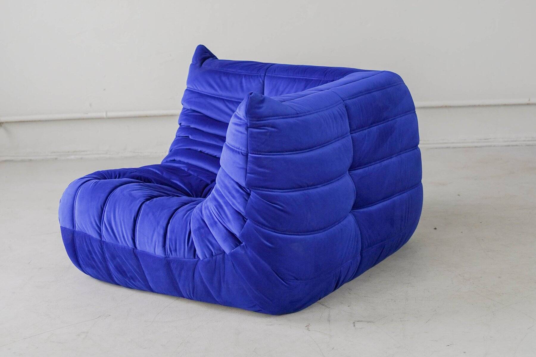 Togo corner chair in blue velvet by Michel Ducaroy for Ligne Roset