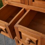 solid pine chest of drawers/chest of drawers
