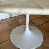 Knoll tulip table