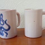 Deux mugs en ceramique