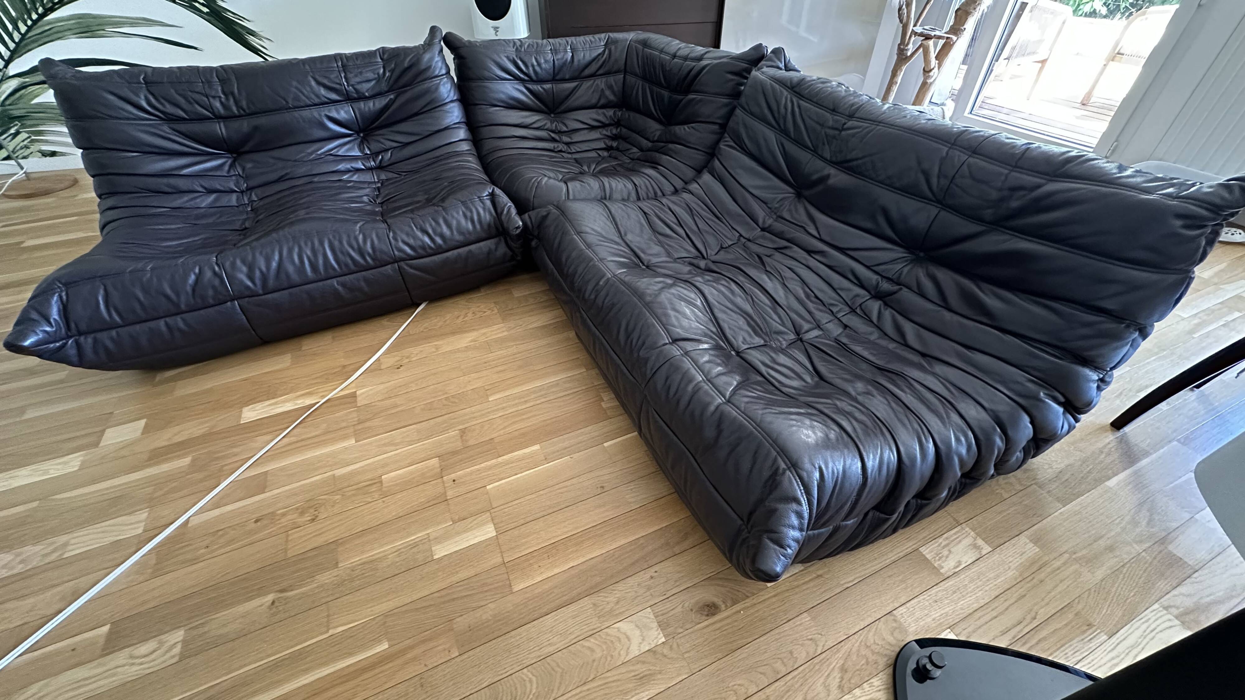Togo corner sofa in Indiana Ink leather (2 two-seater benches and 1 corner piece)