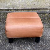 Scandinavian pouf design in brown leather, made in Switzerland by De Sede.