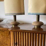 Ensemble de 2 pieds de lampes de table Hollywood Regency en granit rose et laiton, Italie 1970
