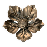 Silver metal flower with removable petals