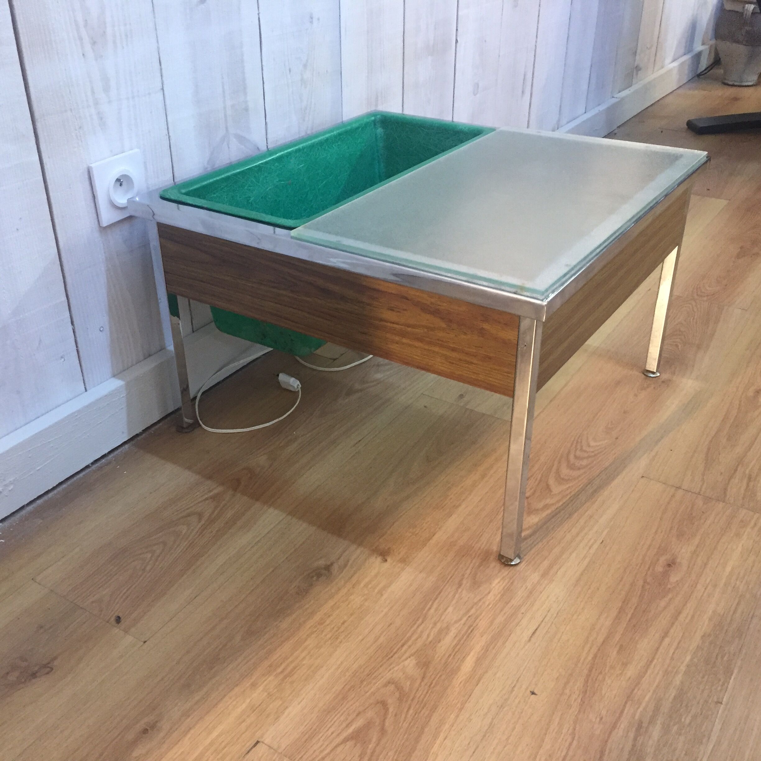Table low light planter 1960