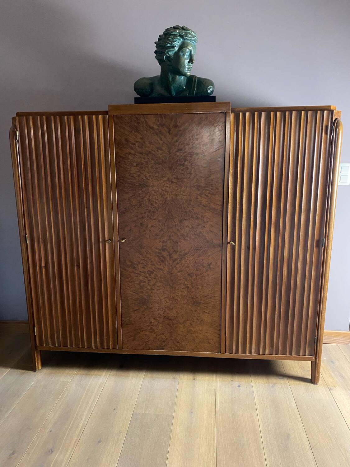 Art Deco 3-door wardrobe