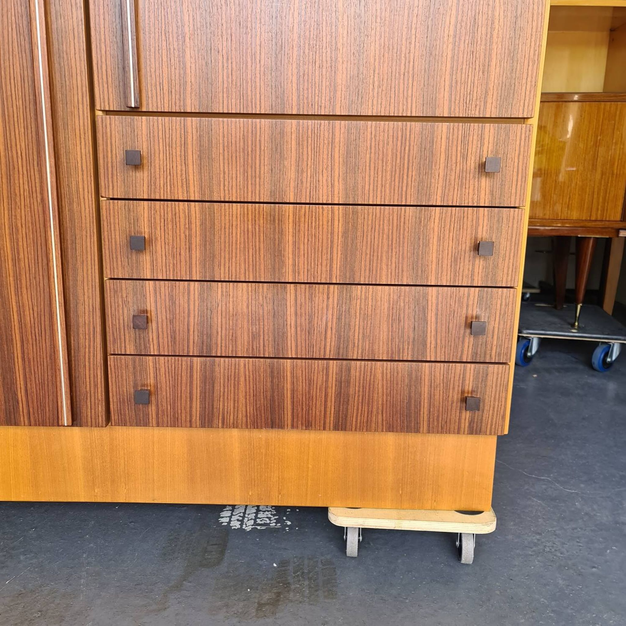 Meuble de rangement teck, buffet Luigi Bartolini 1960