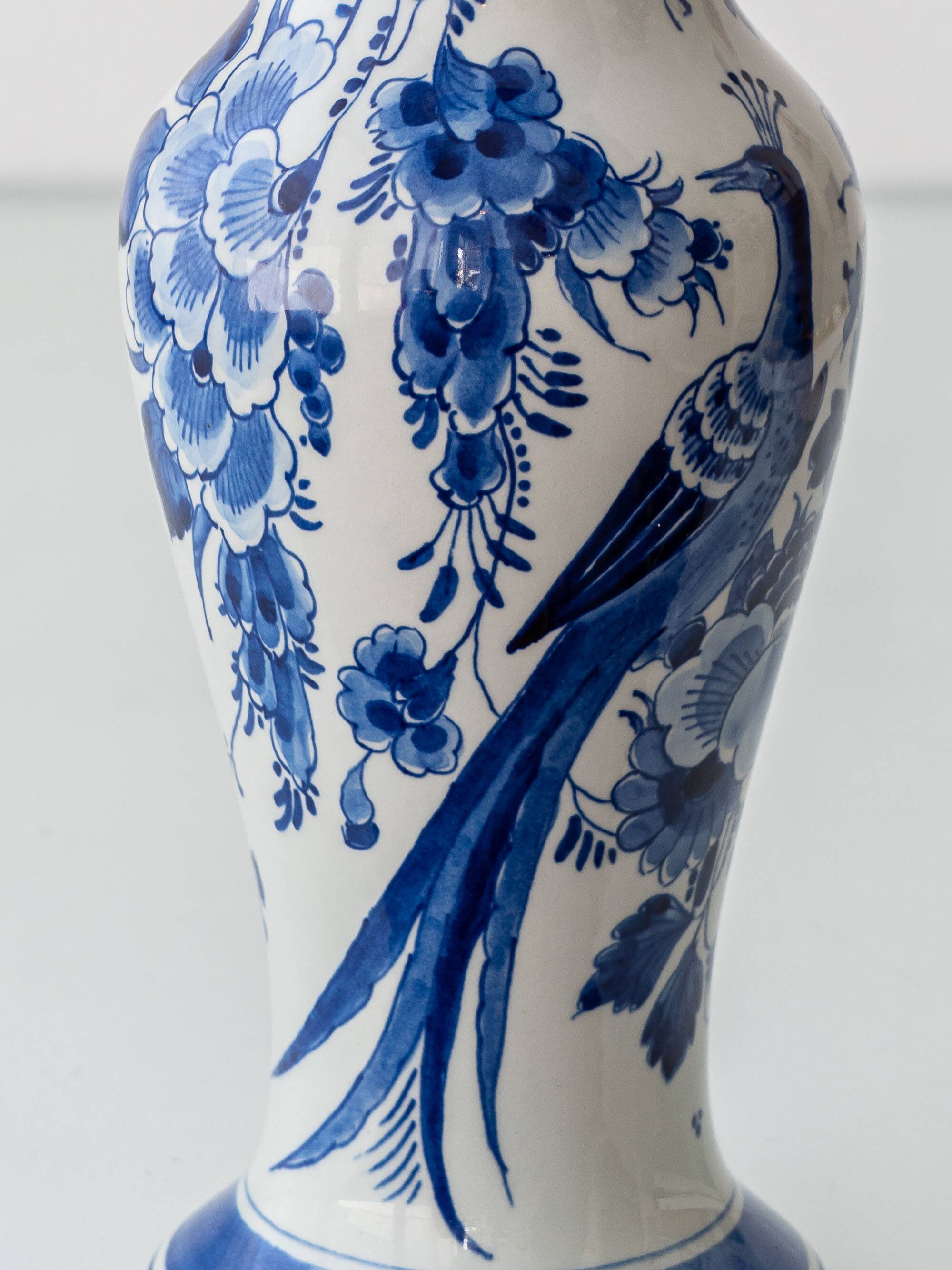 Royal Delft Blue, White, and Green Chinoiserie Bird Table Lamp, 1979