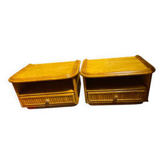 Deux table de chevet avec tiroirs en roseau patine miel maugrior