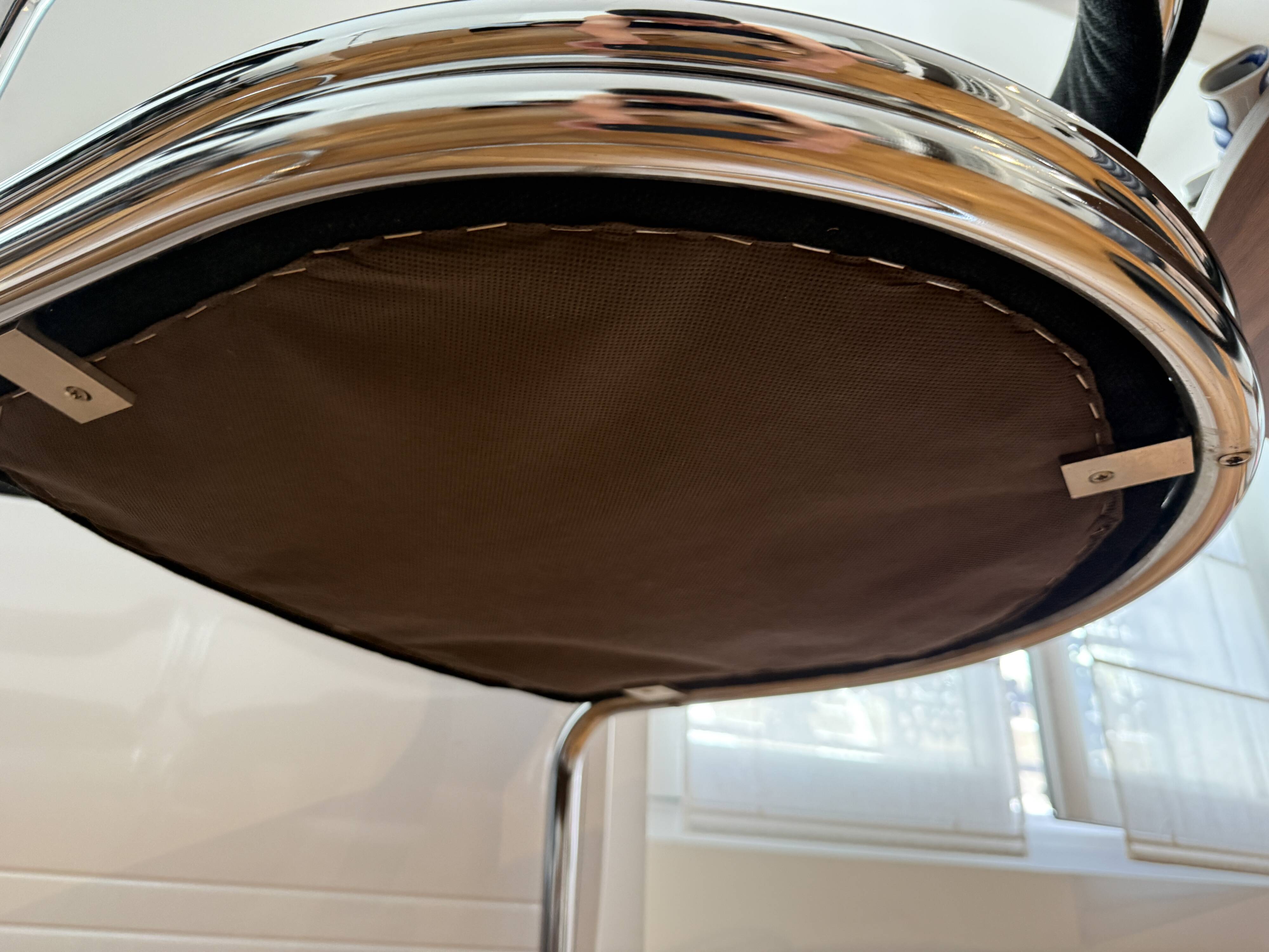 Chaises cantilever en acier tubulaire vintage des années 50