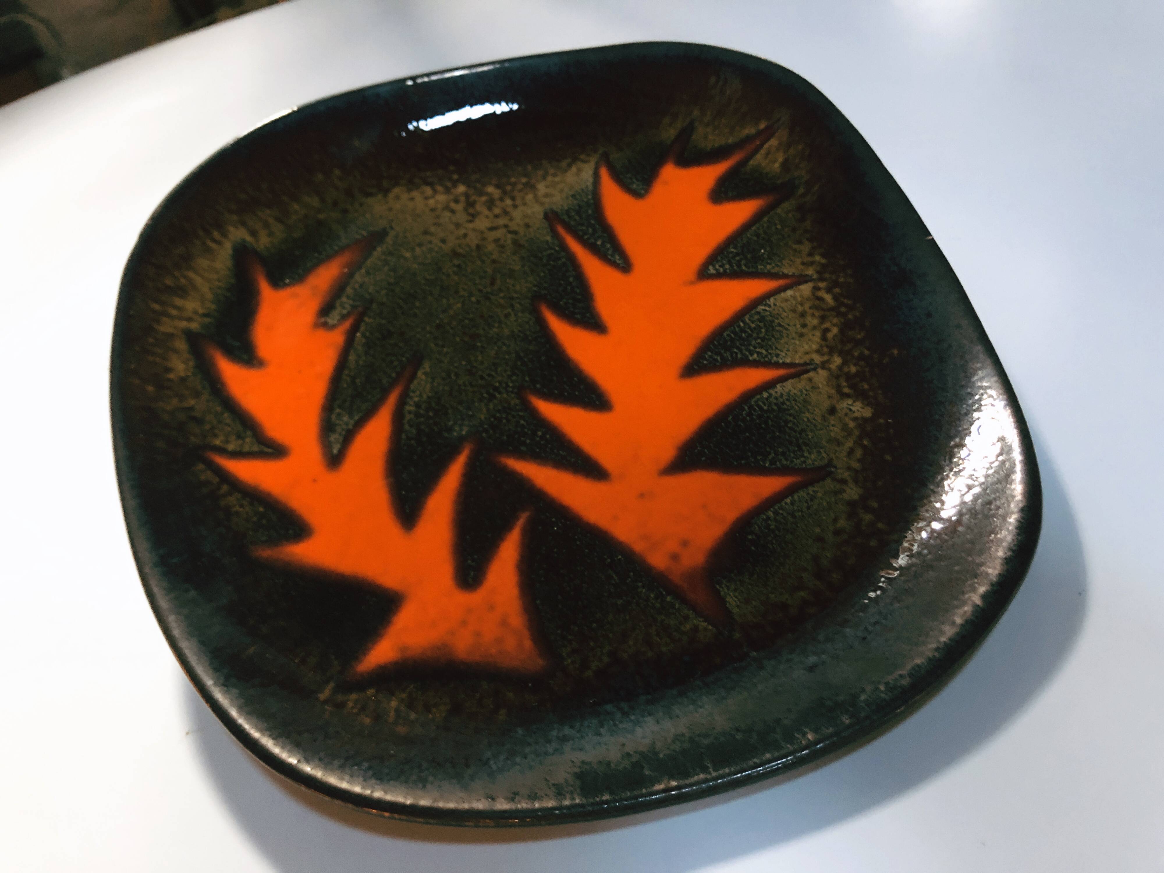 Vintage Dish • Pocket tray • Ceramic • Vallauris • In the style of Gilbert Valentin • 1950-1960