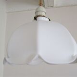 Suspension opaline flower and vintage brass