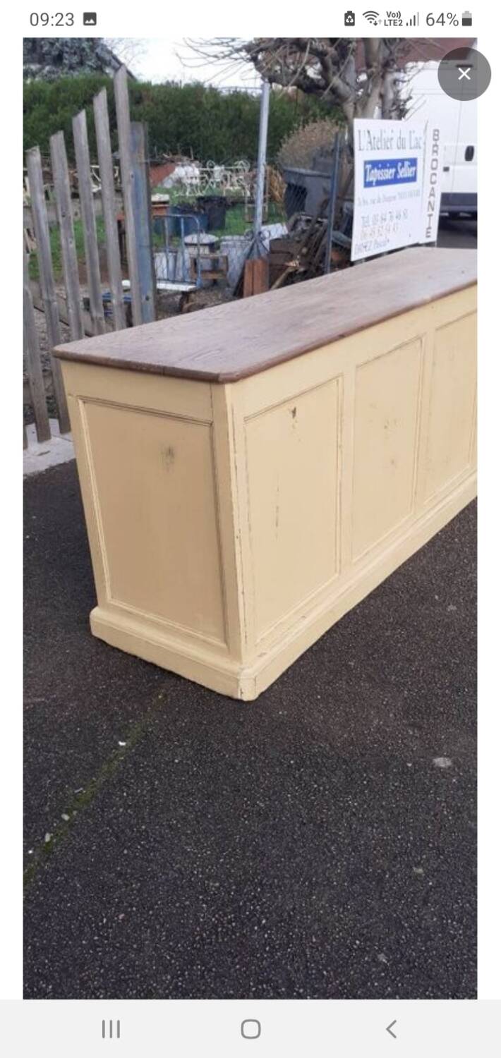 Counter trade furniture