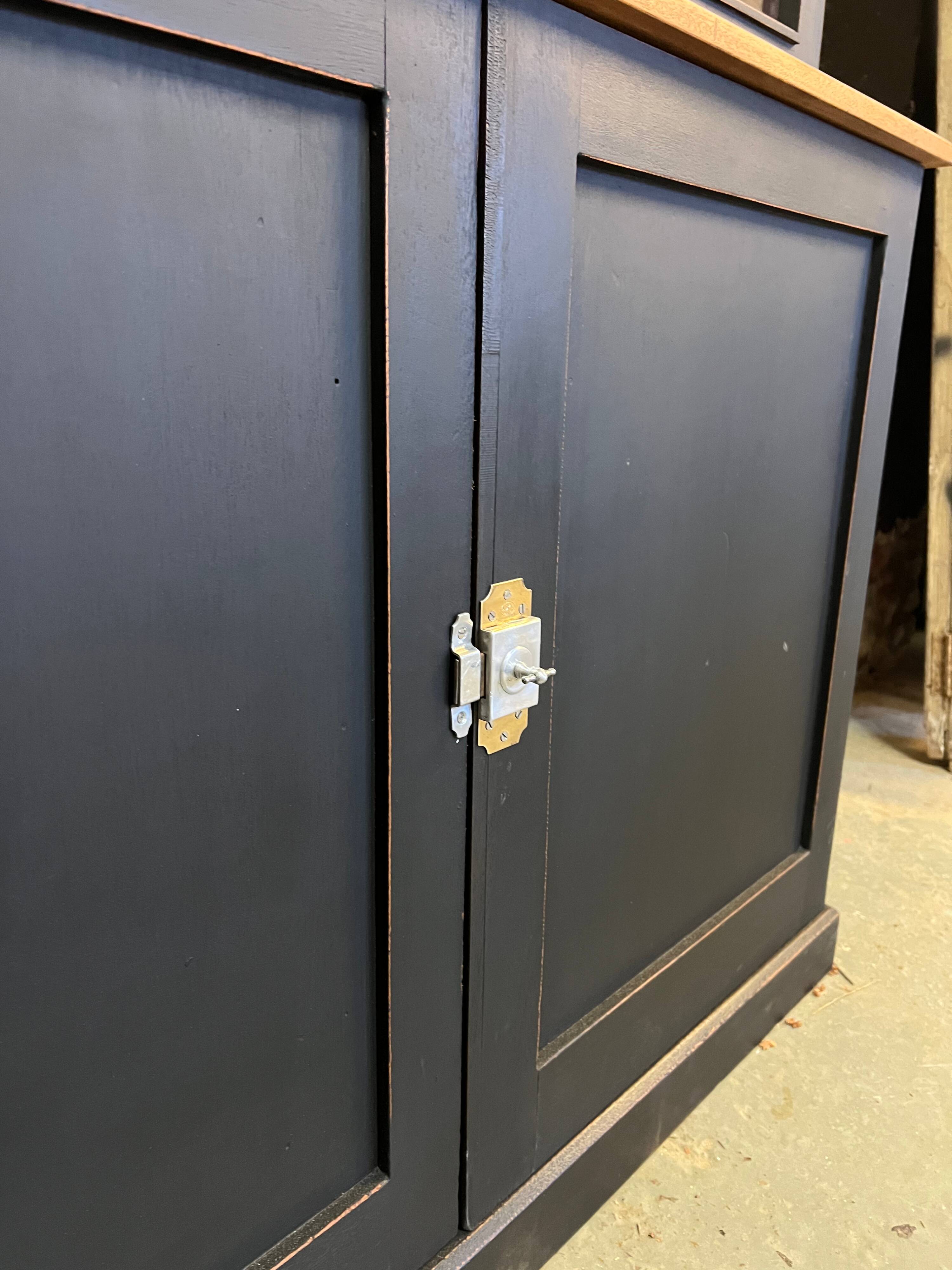 English two-body dresser