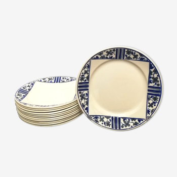 Set of 12 flat plates in Badonviller earthenware