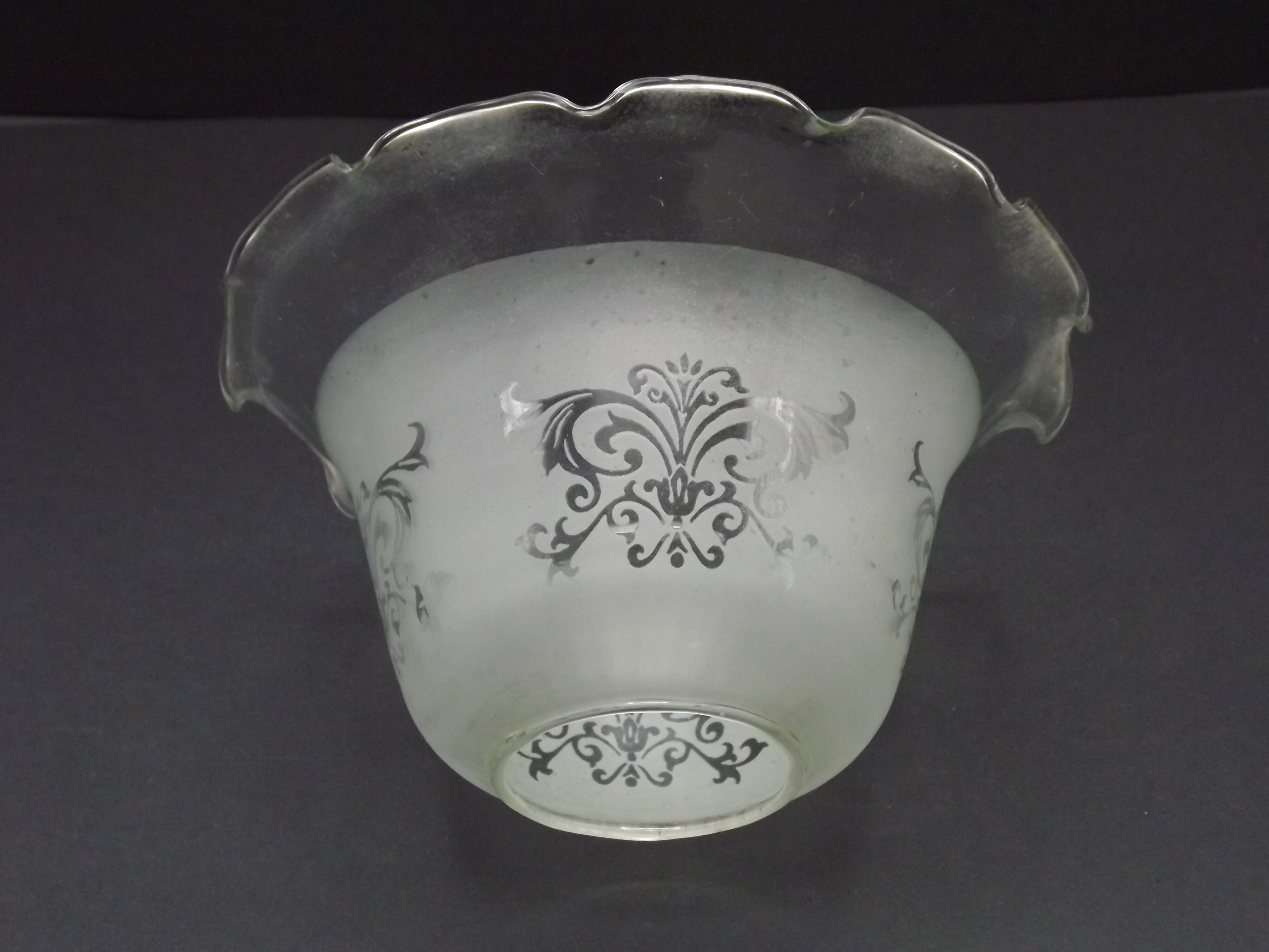 Set of 4 Victorian Style Bell-Shaped Glass Replacement Shades Frilled Edge
