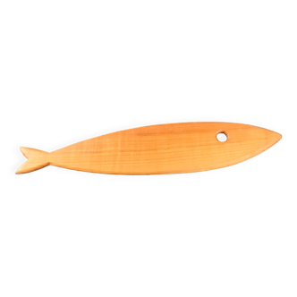 Wood fish cutting board