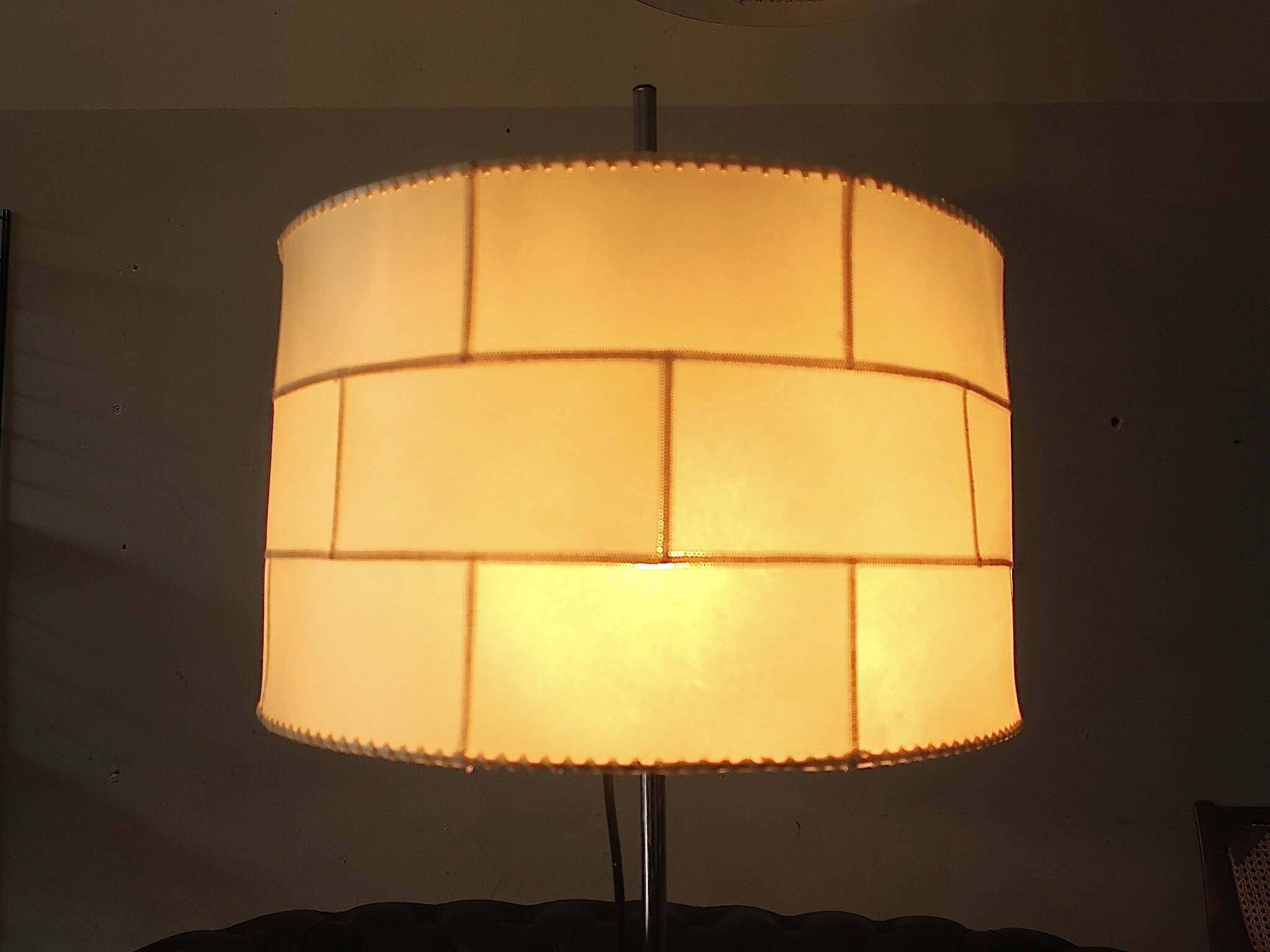 Lampadaire Cocoon avec abat-jour patchwork et pied gainé de cuir, années 1960