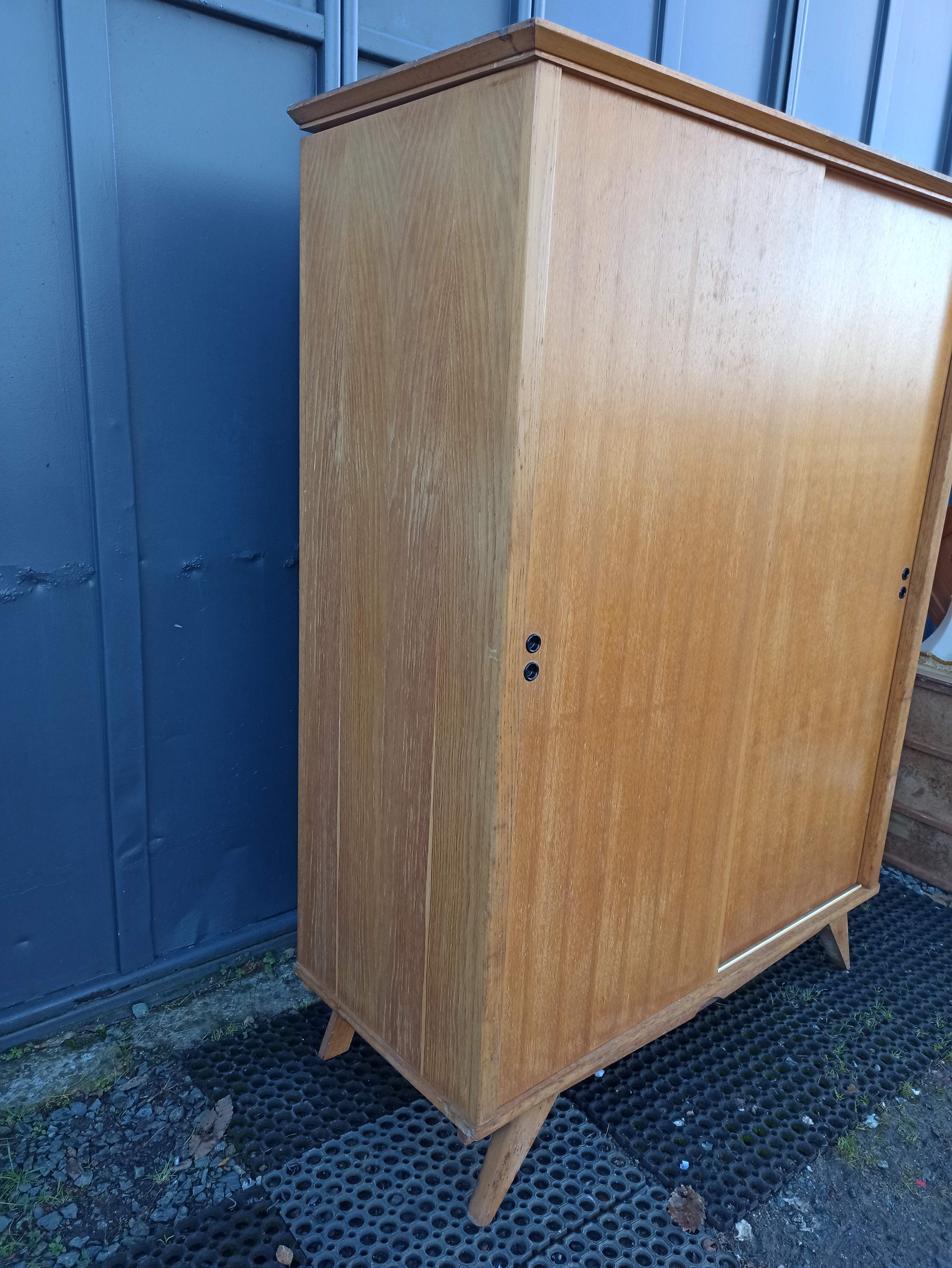 Linen wardrobe wardrobe year 50 - 2 sliding doors