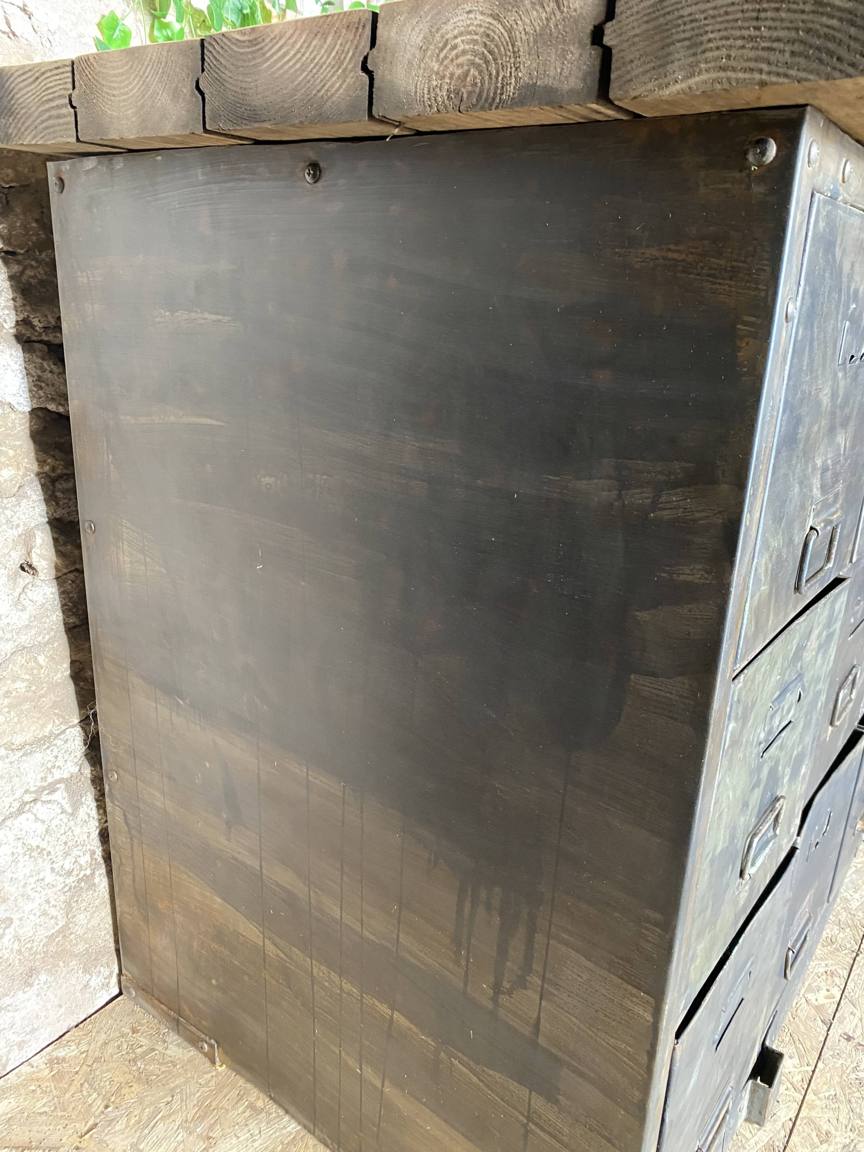 Metal and wood drawer unit