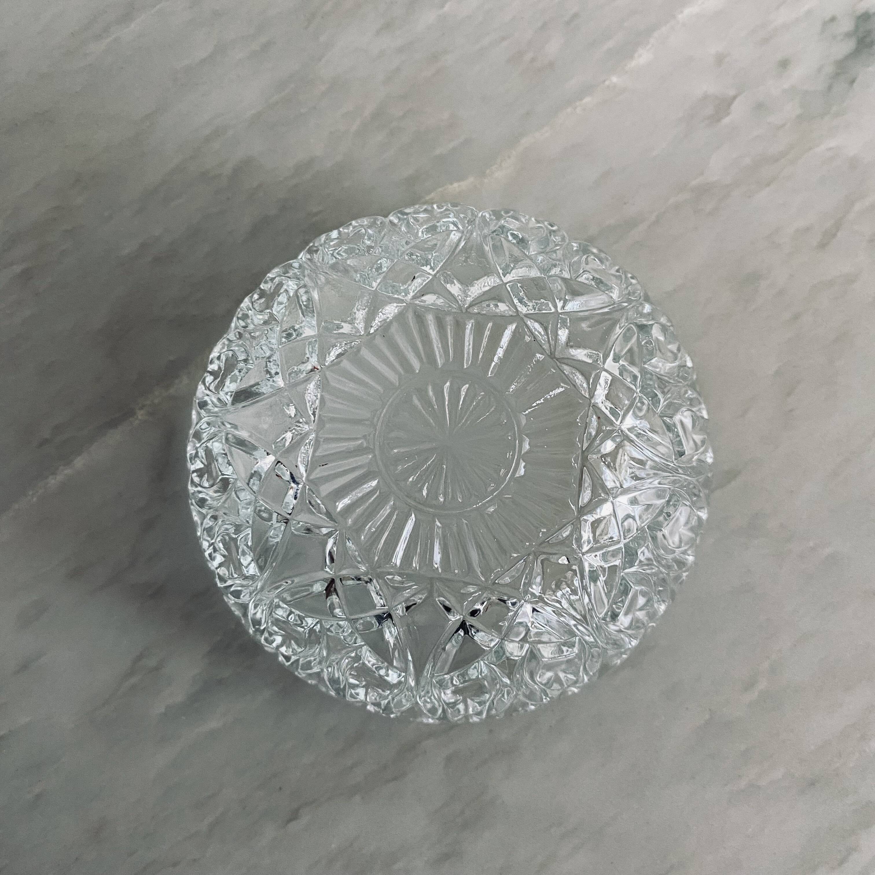 Chiseled glass bowl x3