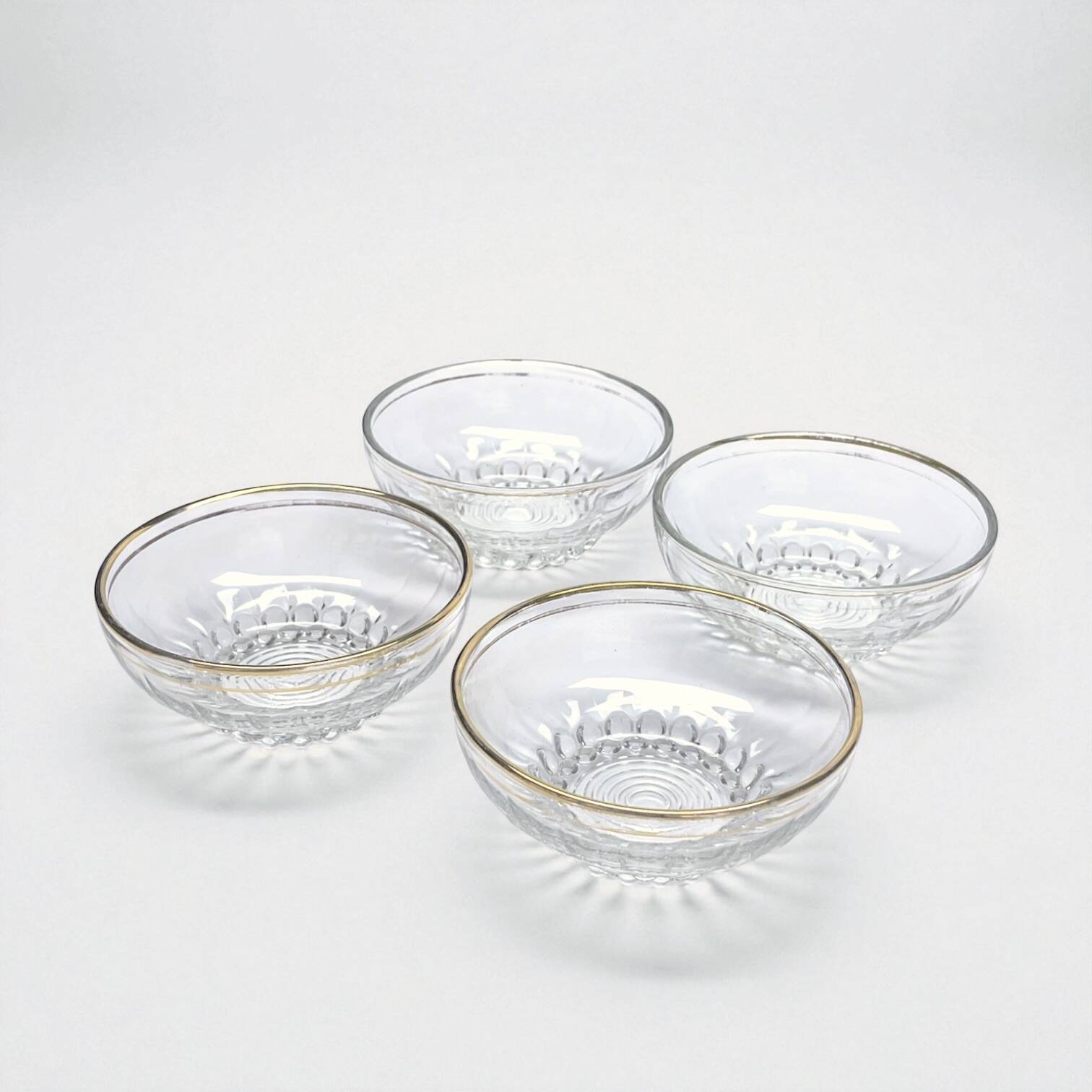 Salad bowl and 4 glass bowls with gilding, 1930 fruit salad service.