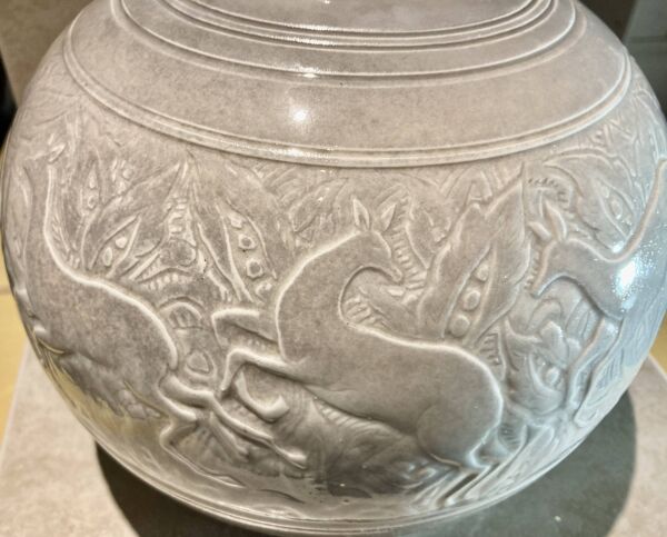 Grand vase art déco en céramique de juliette mazaudois signé au cul