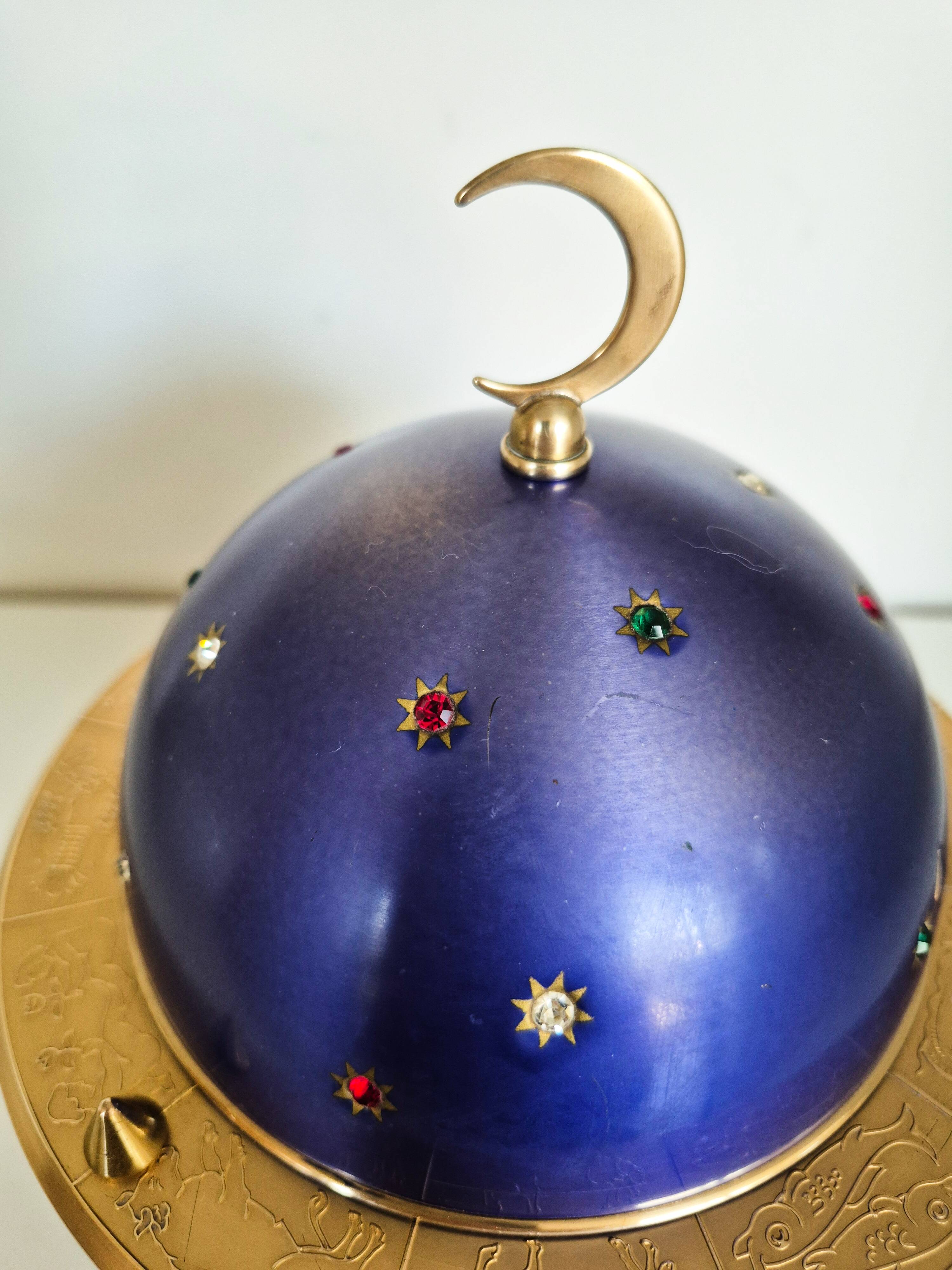 Vintage cigarette dispenser, zodiac.