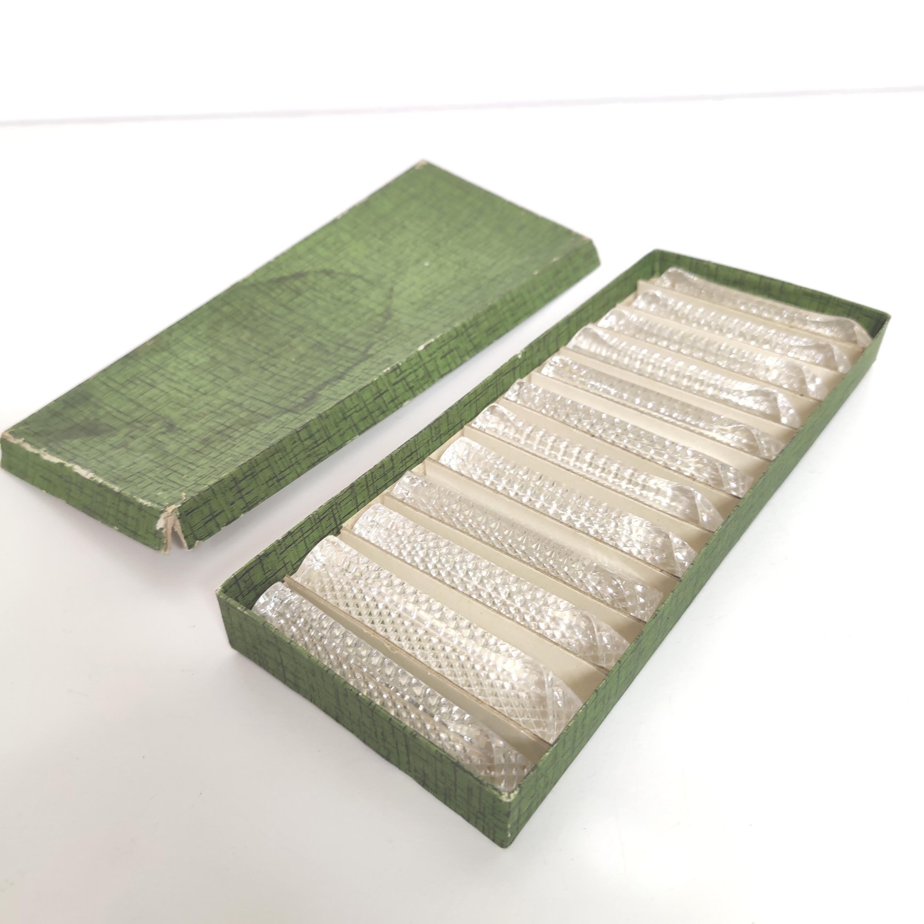 Diamond tip crystal knife holder