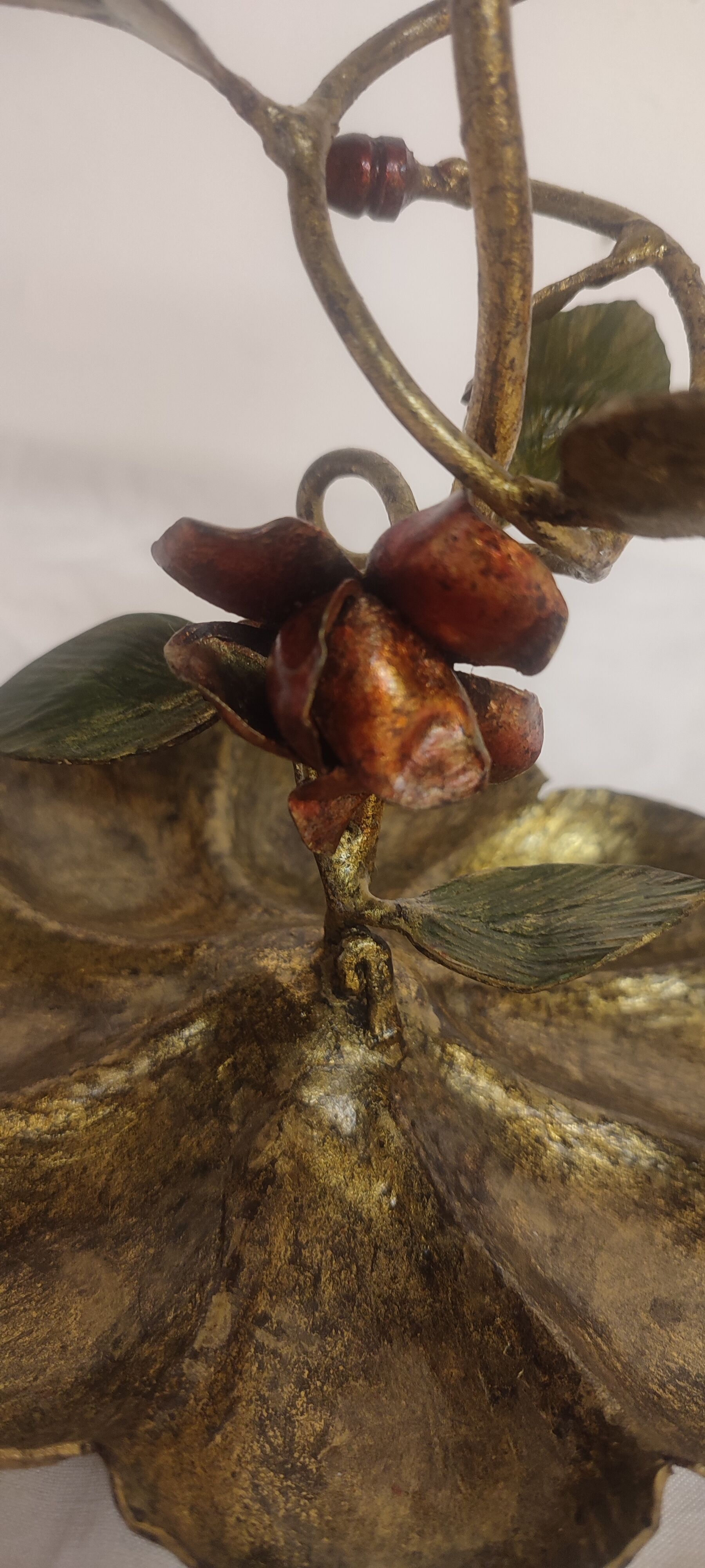 Wrought iron table lamp and gold leaf. France, 1950