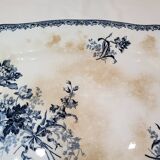 Serving dish of Bourgeois model Fontanges, iron