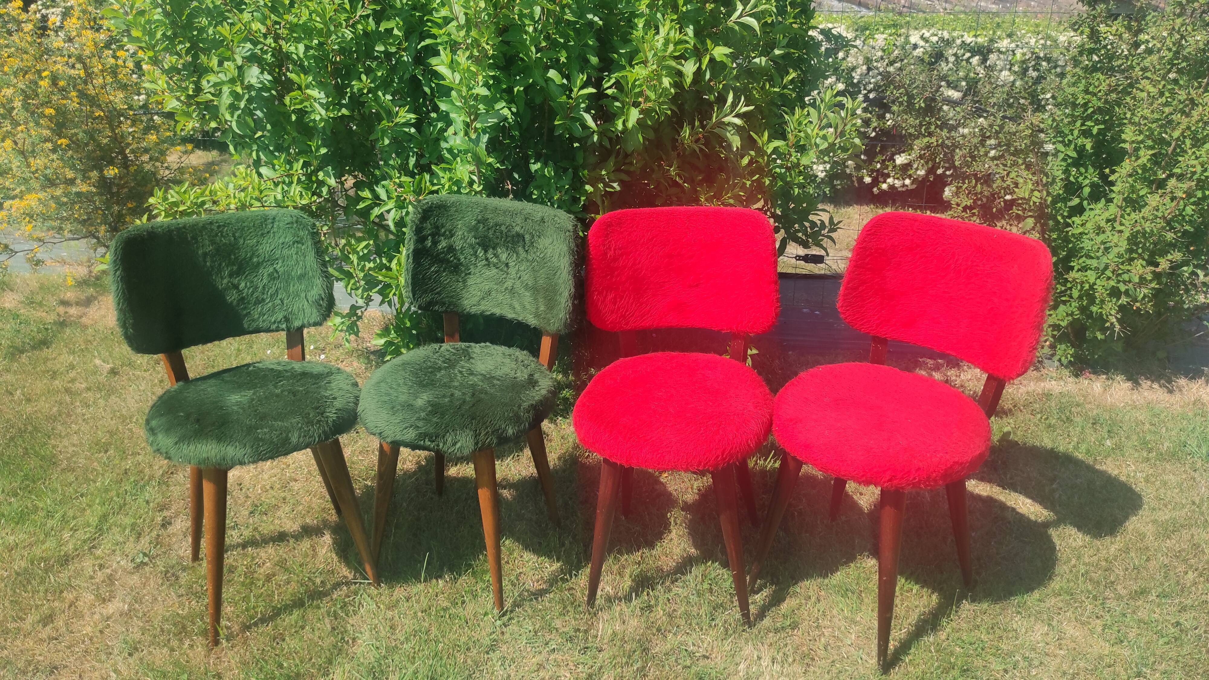 Fur chairs compass feet