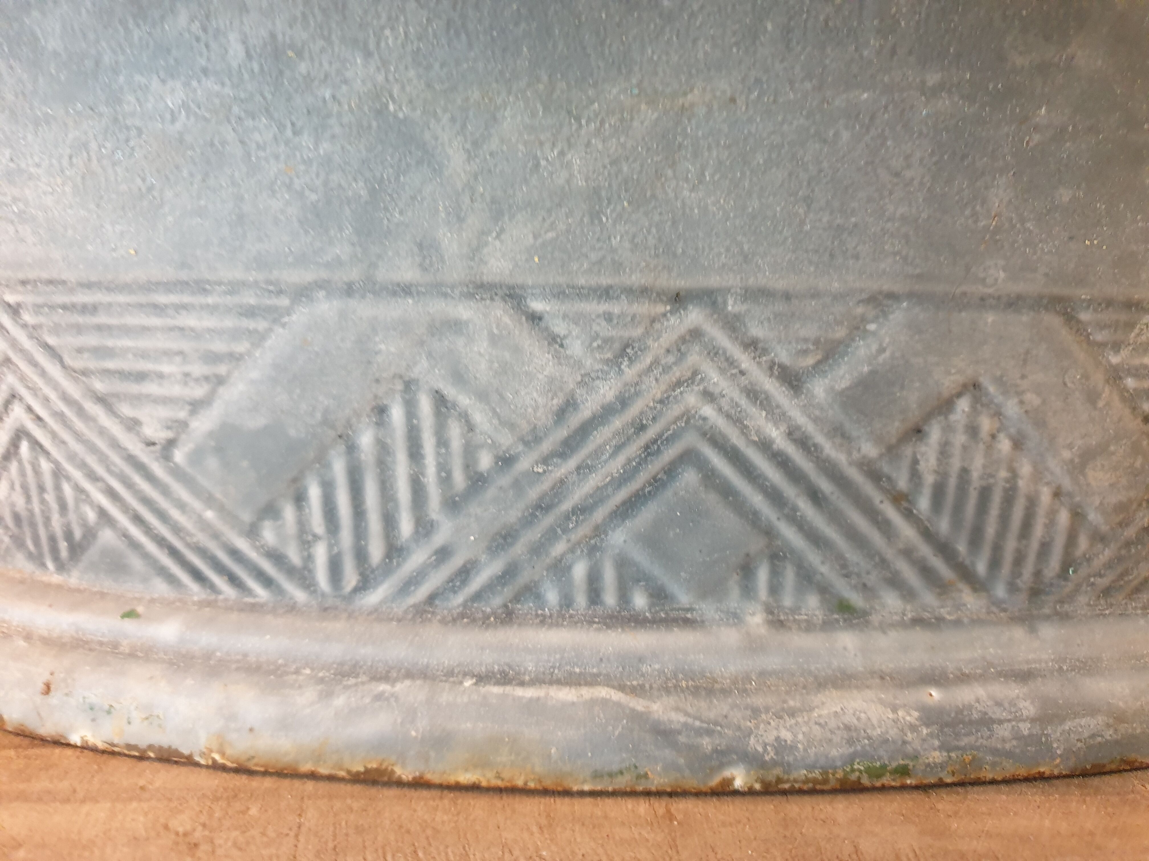 Iron cast-iron planter