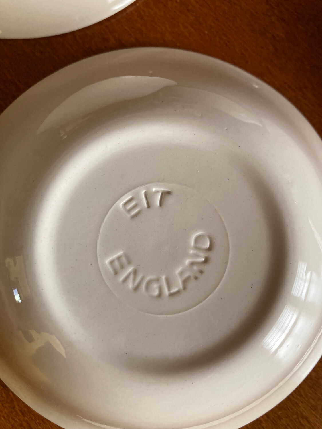 4 EIT England cereal bowls
