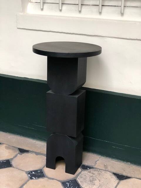 Sellette - Table d'appoint en bois teinté noir