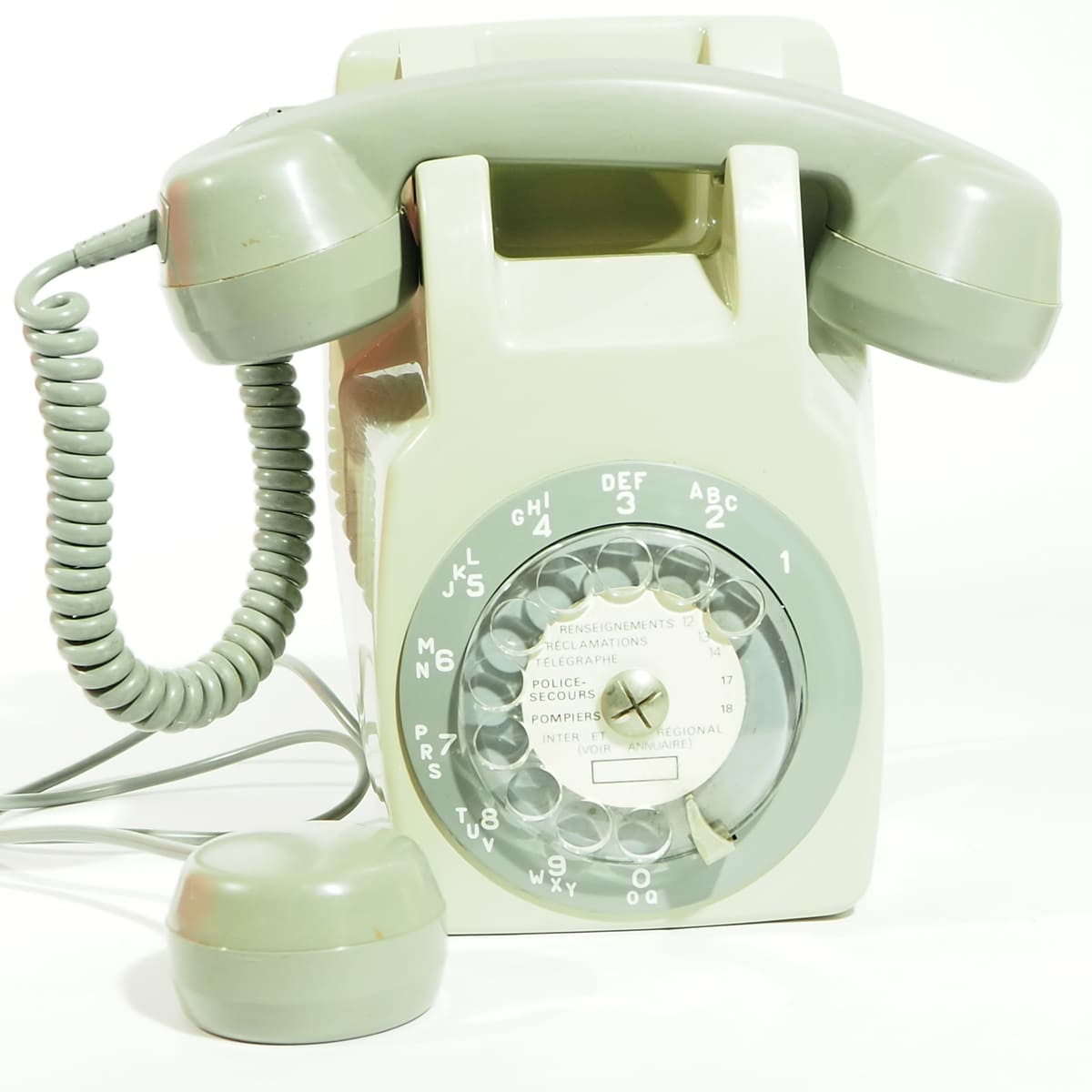 Hanging rotary dial phone