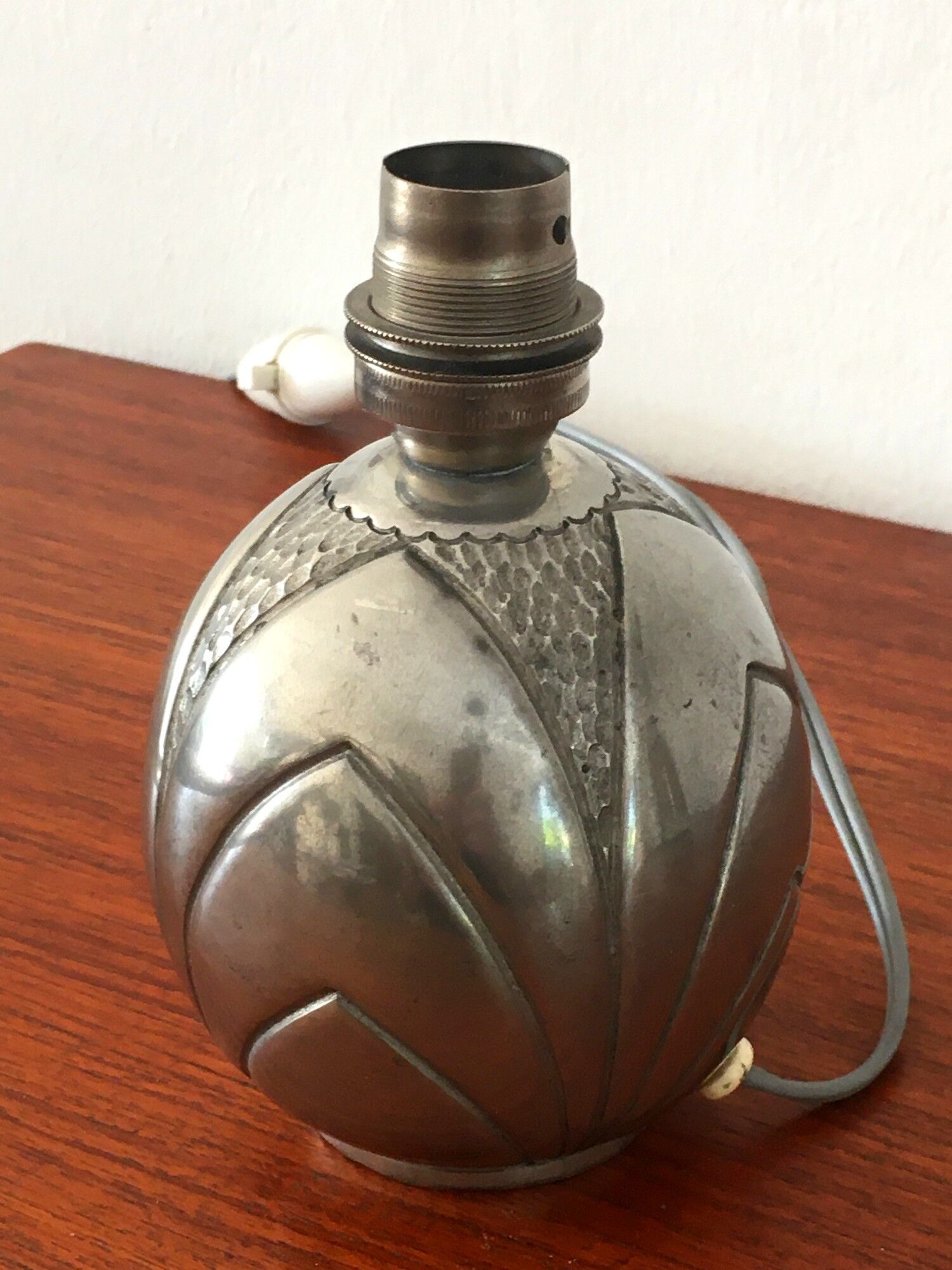 Art Deco pewter lamp by René Delavan