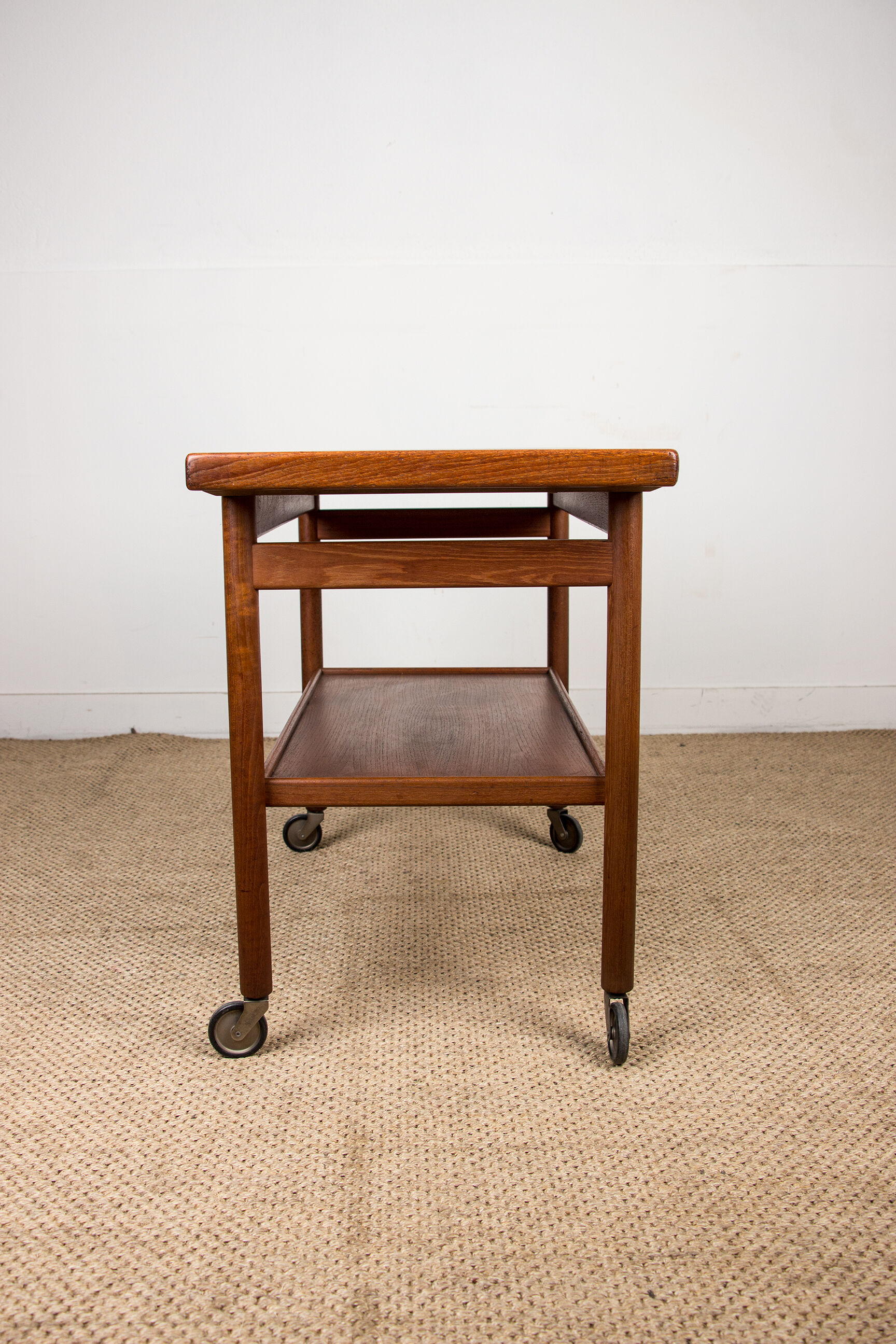 Rolling table, service, Danish expandable and double-level, teak 1960.