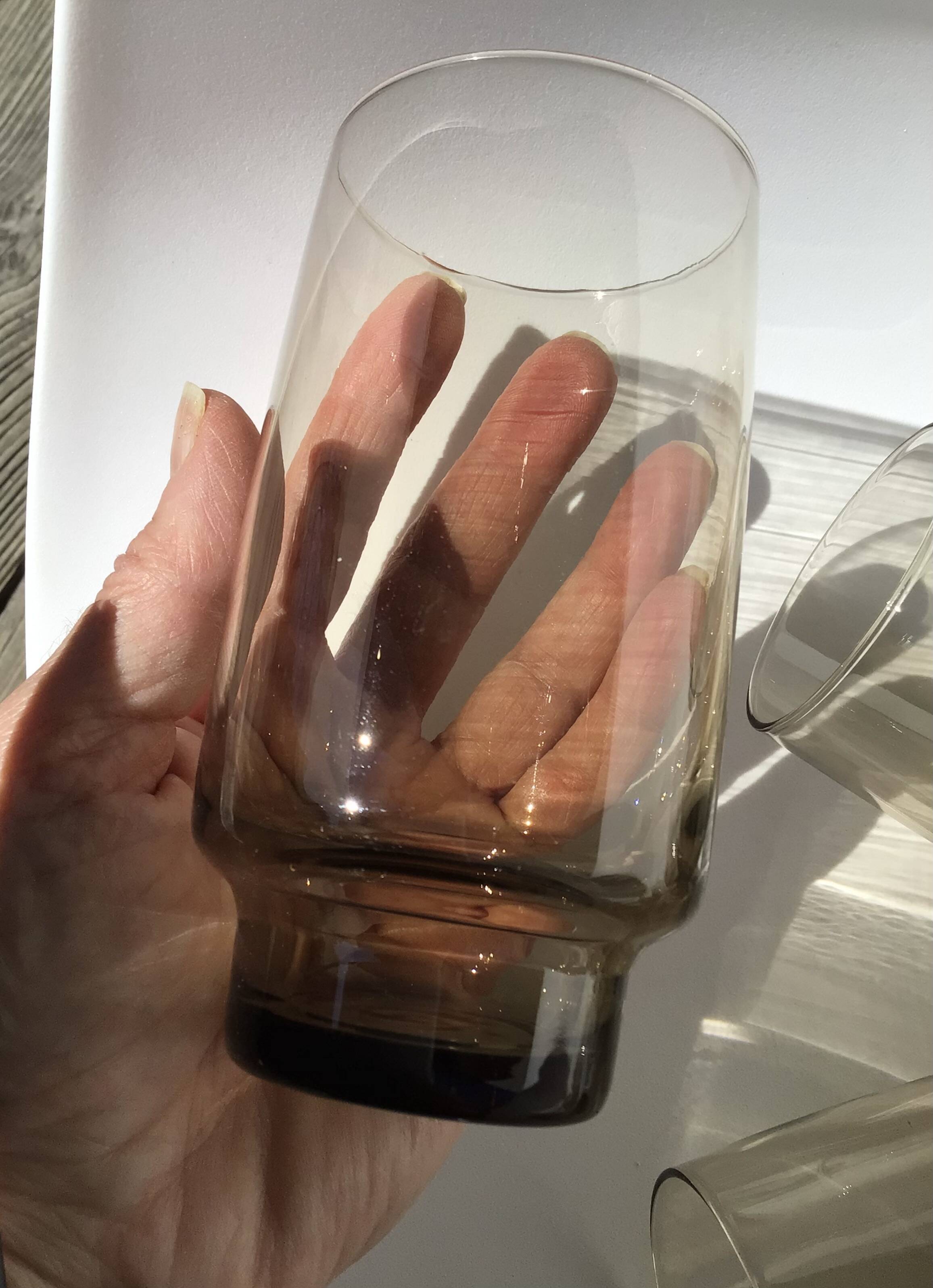 10 Verres à eau fumés brun 70´s