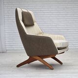 1970s, Danish design by Illum Wikkelsø, furniture wool fabric, oak wood.