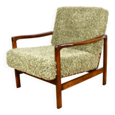 Fauteuil vintage en bois marron, cheveux longs olive, design par Z. Bączyk - 2 pièces disponibles