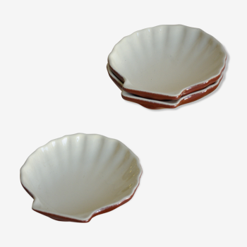 Set of 3 shell cups