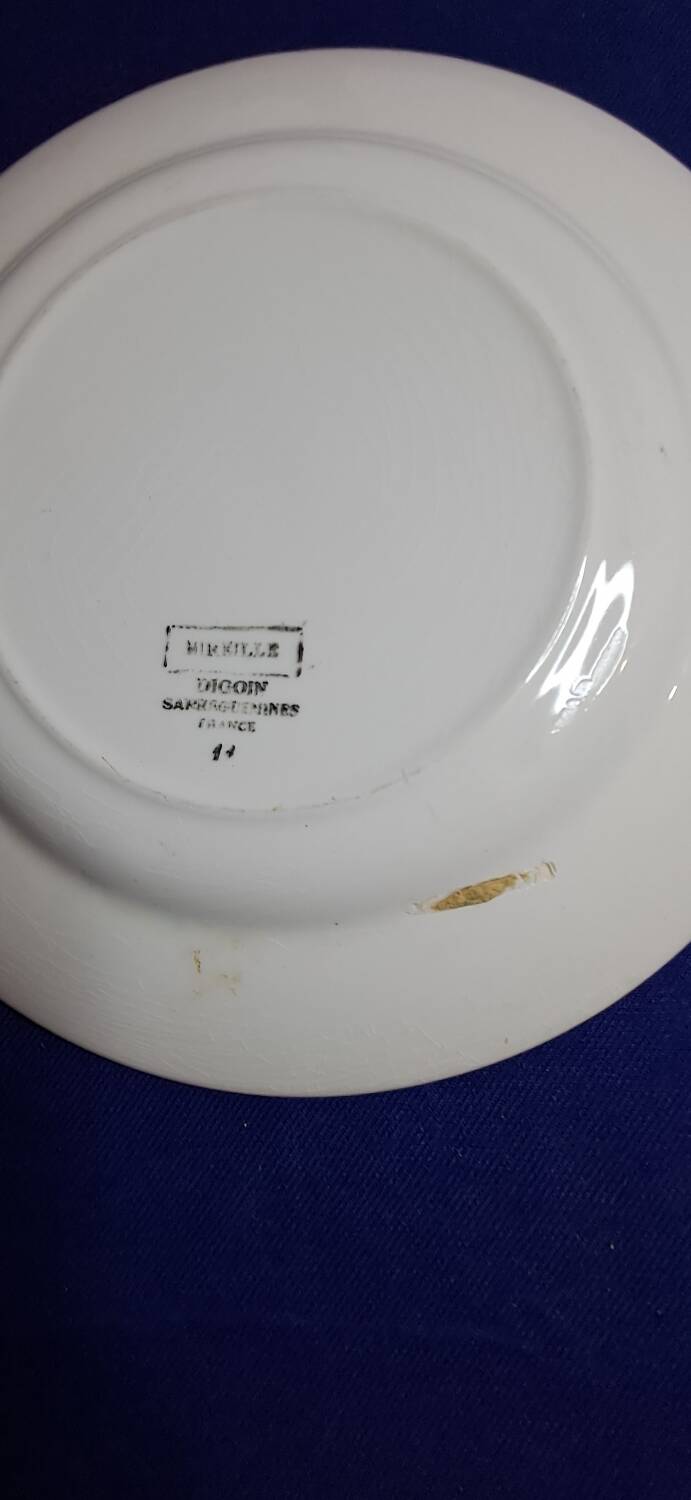 2 vintage flat plates model Mireille from Digoin Sarreguemines
