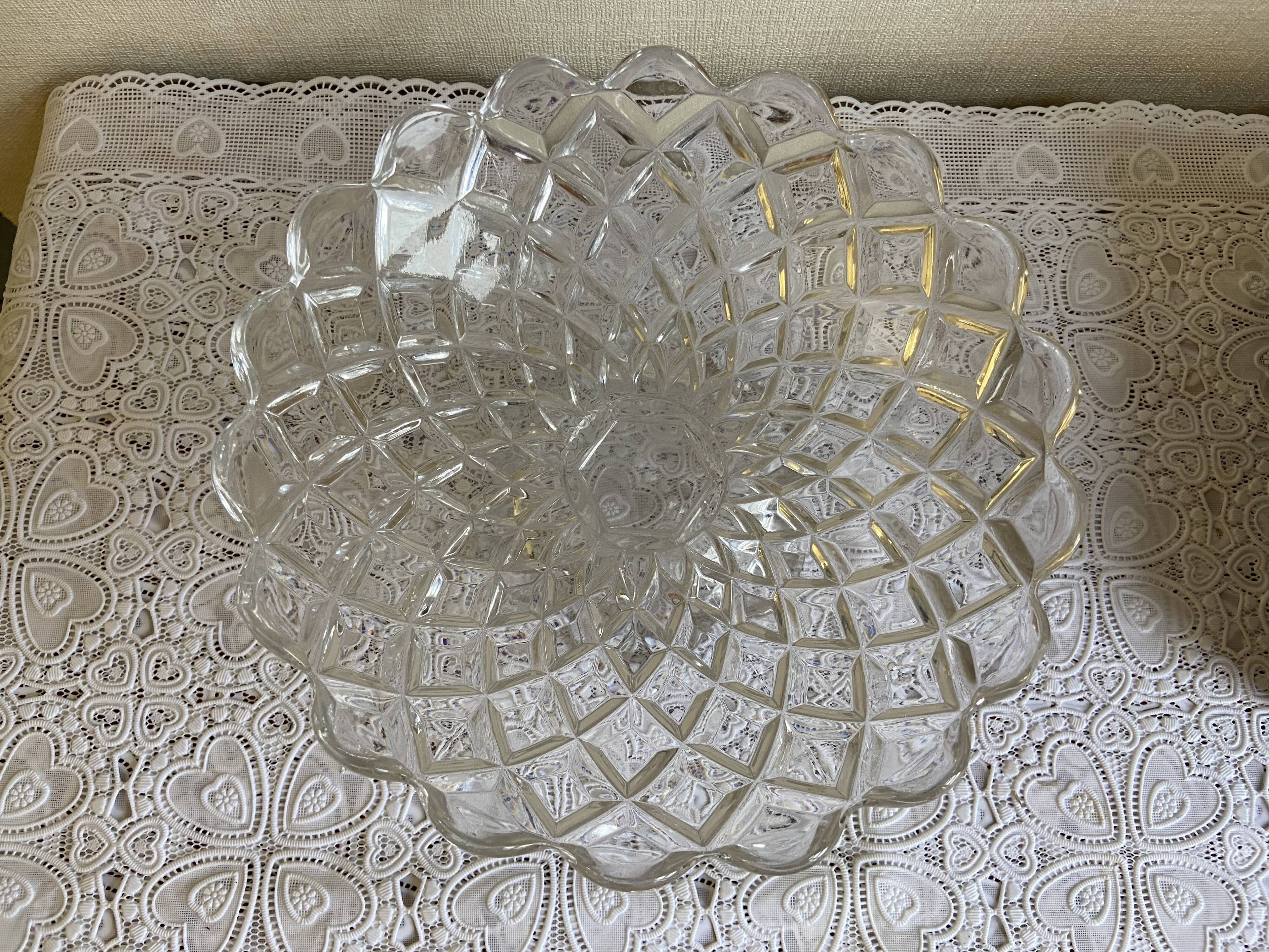 Crystal fruit bowl