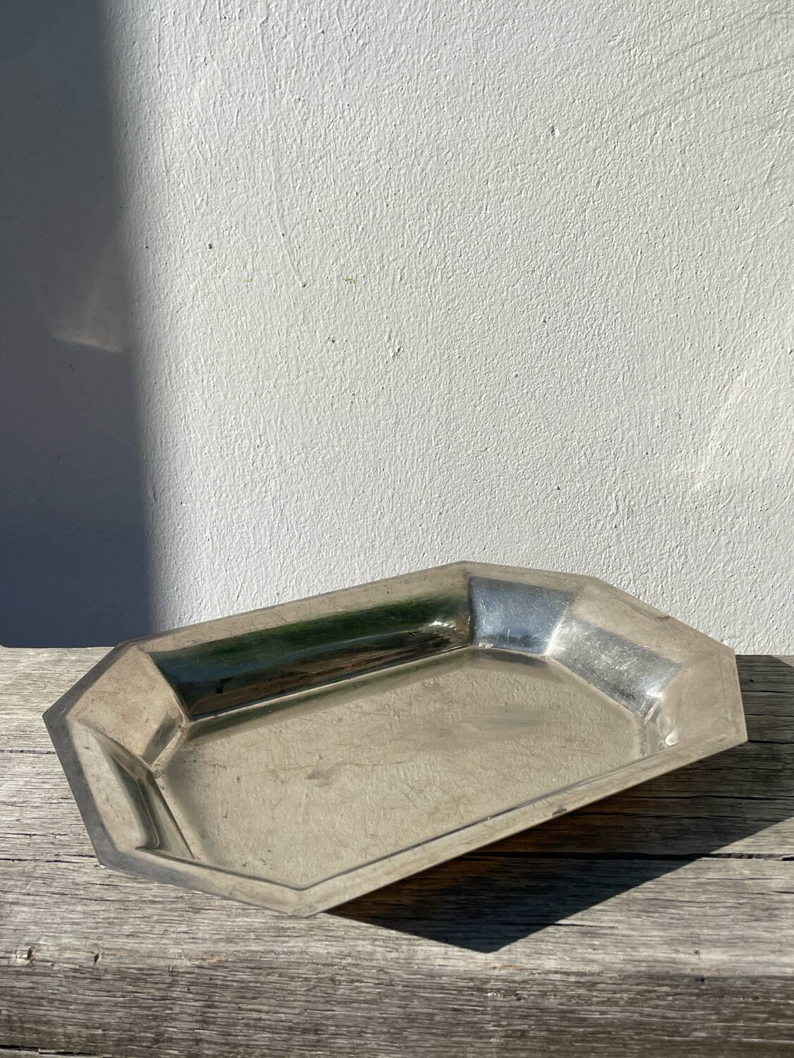 Octagonal silver-plated metal dish