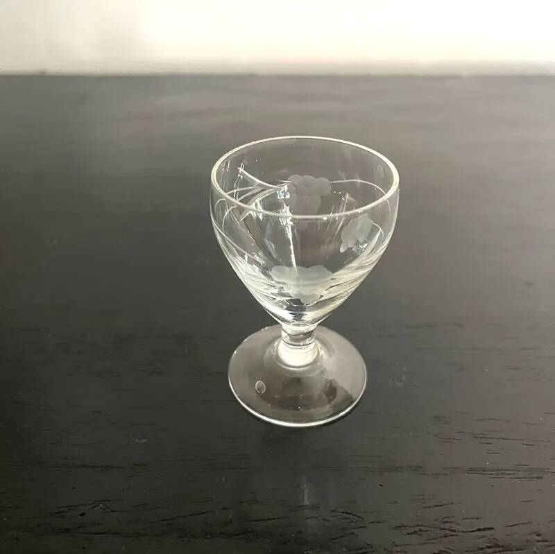 Crystal liqueur glasses