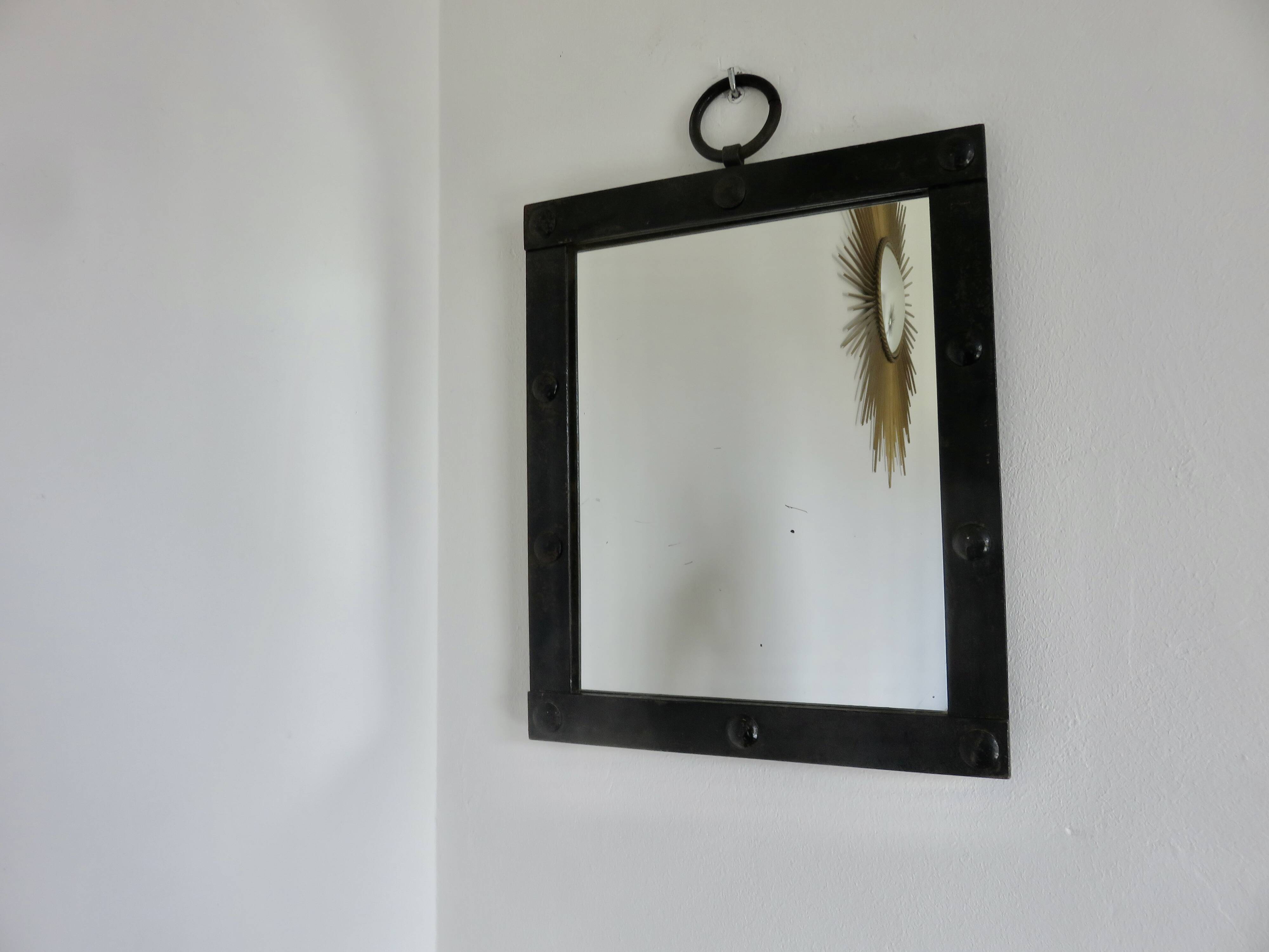 Miroir mural brutaliste en acier brut, années 40 50