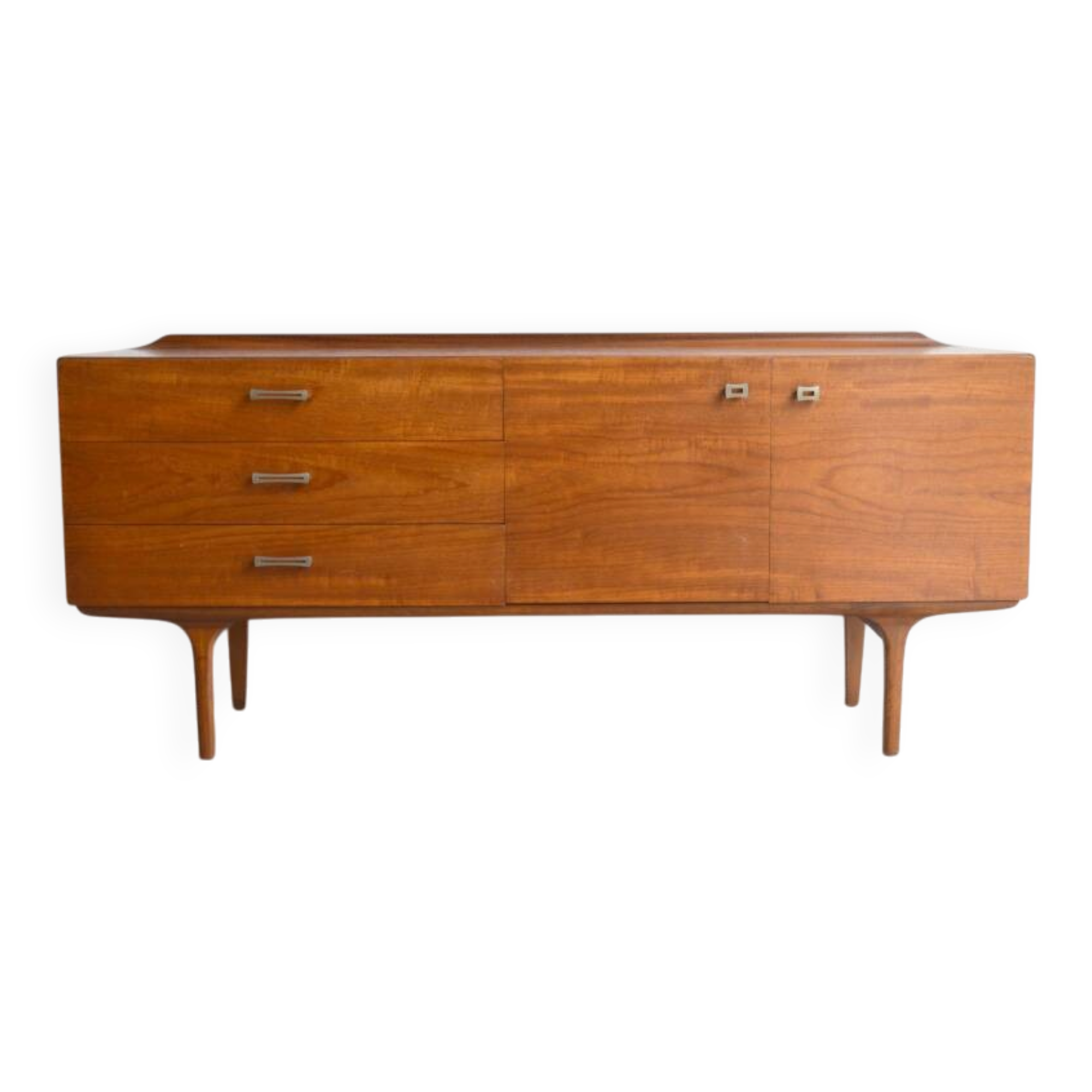 Vintage metal handles enfilade 183cm